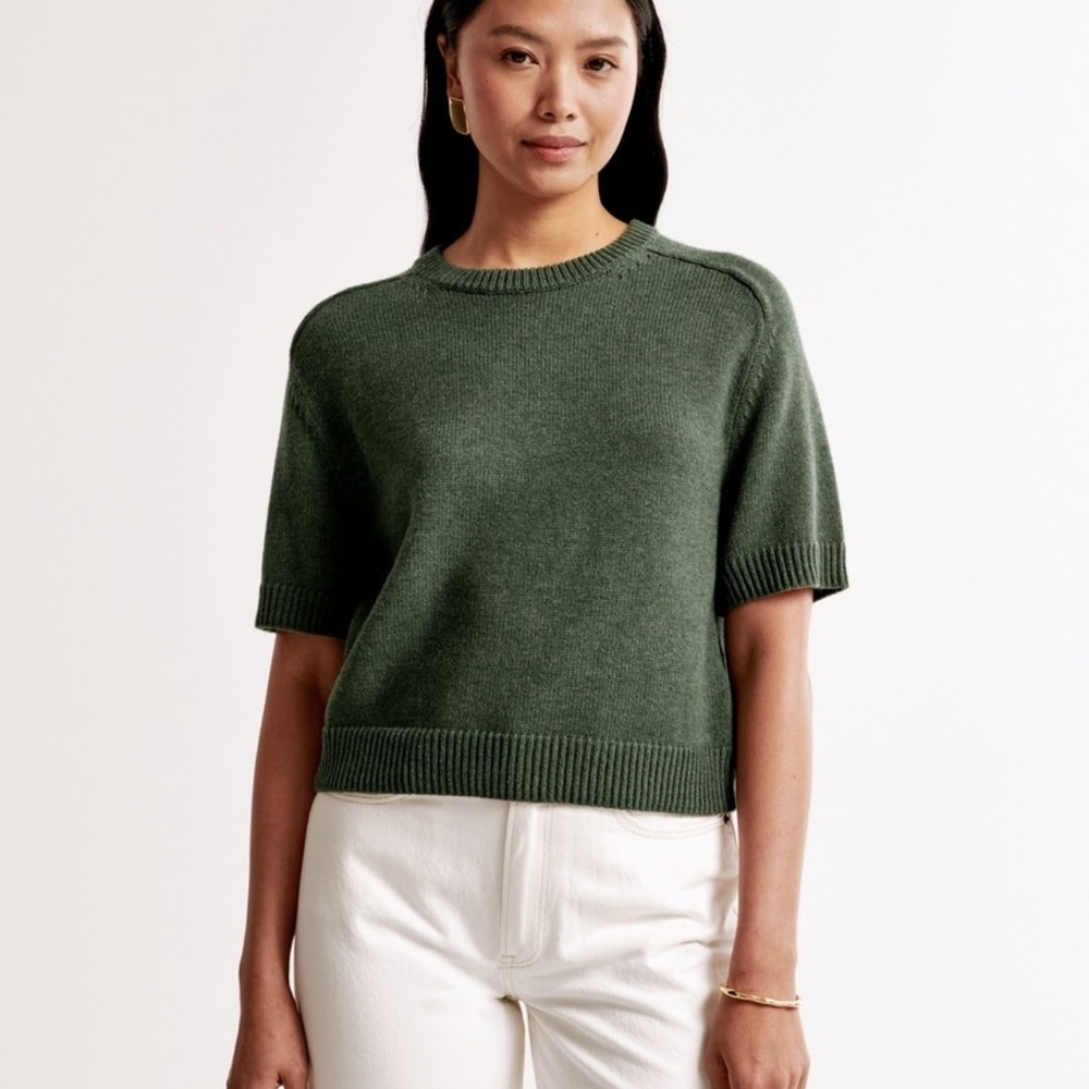 Abercrombie & Fitch Sage Green Sweater